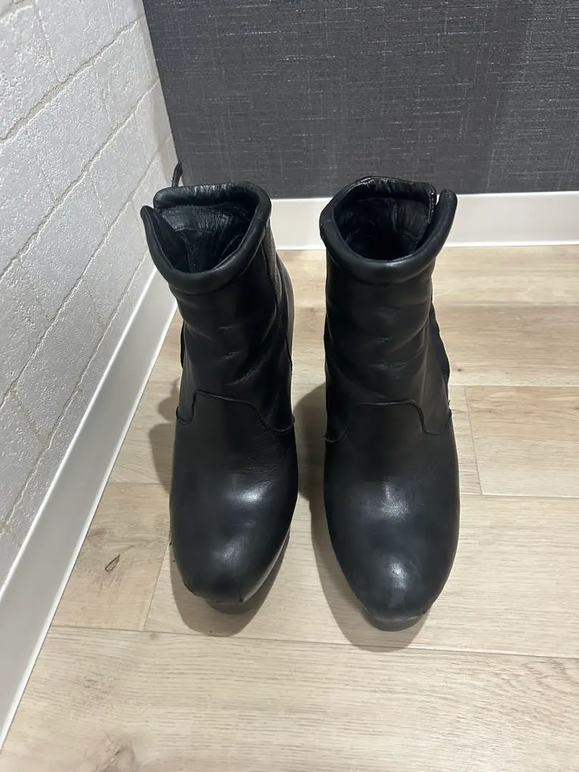 Thumbnail of ASH boots