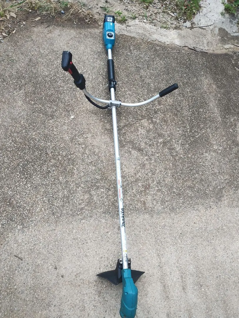 マキタ充電式草刈機mur182ud マキタ MUR182UDRF 18V充電式草刈り機 ウエダ金物【公式サイト】