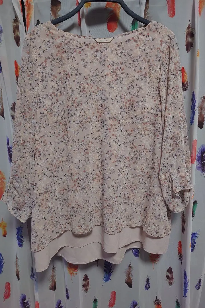 Thumbnail of New ☆ RoseTiara Blouse Top Long Sleeve Pale Pink Rose Tiara Elegant Floral