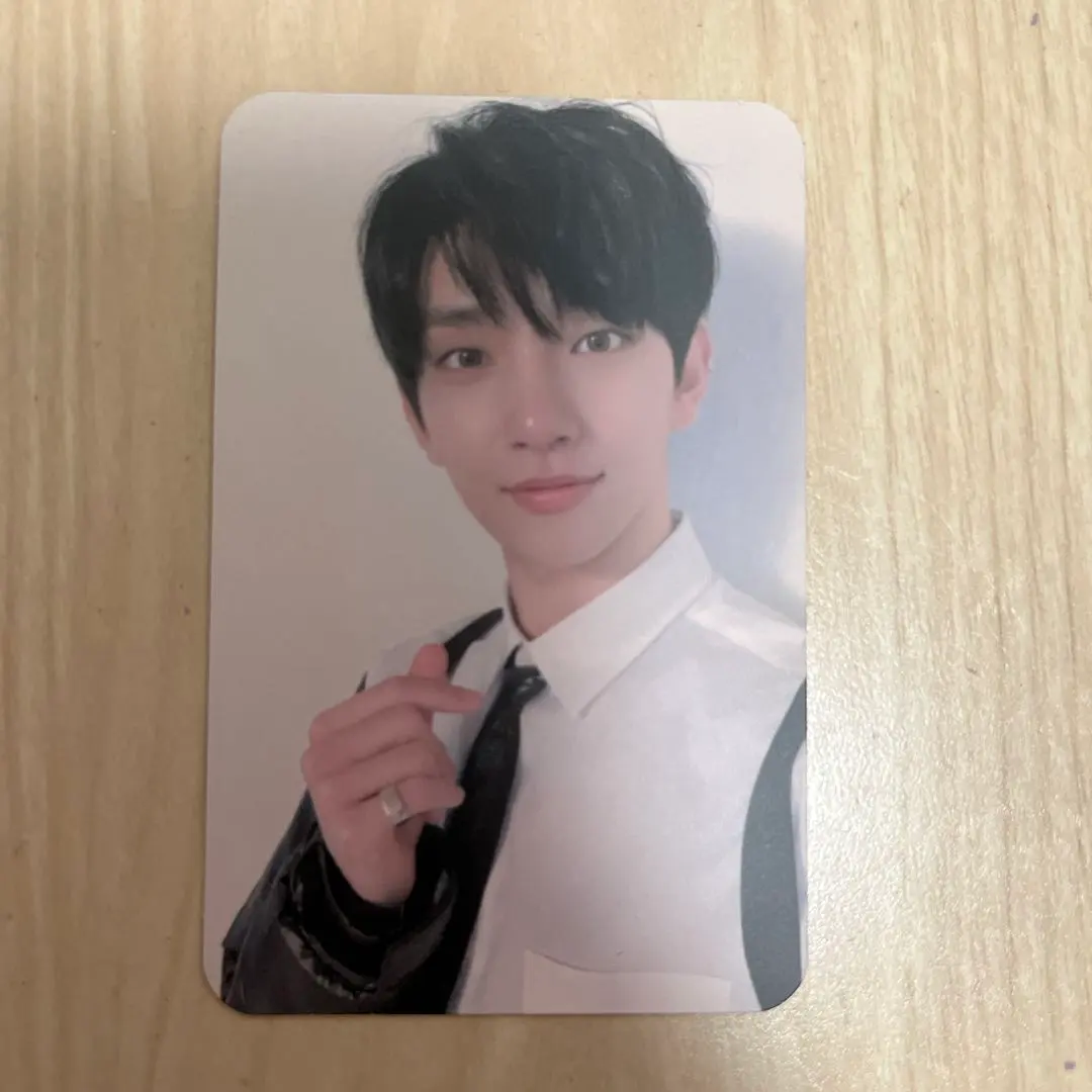 Thumbnail of SEVENTEEN JOSHUA trading card YOU MADE MY DAWN