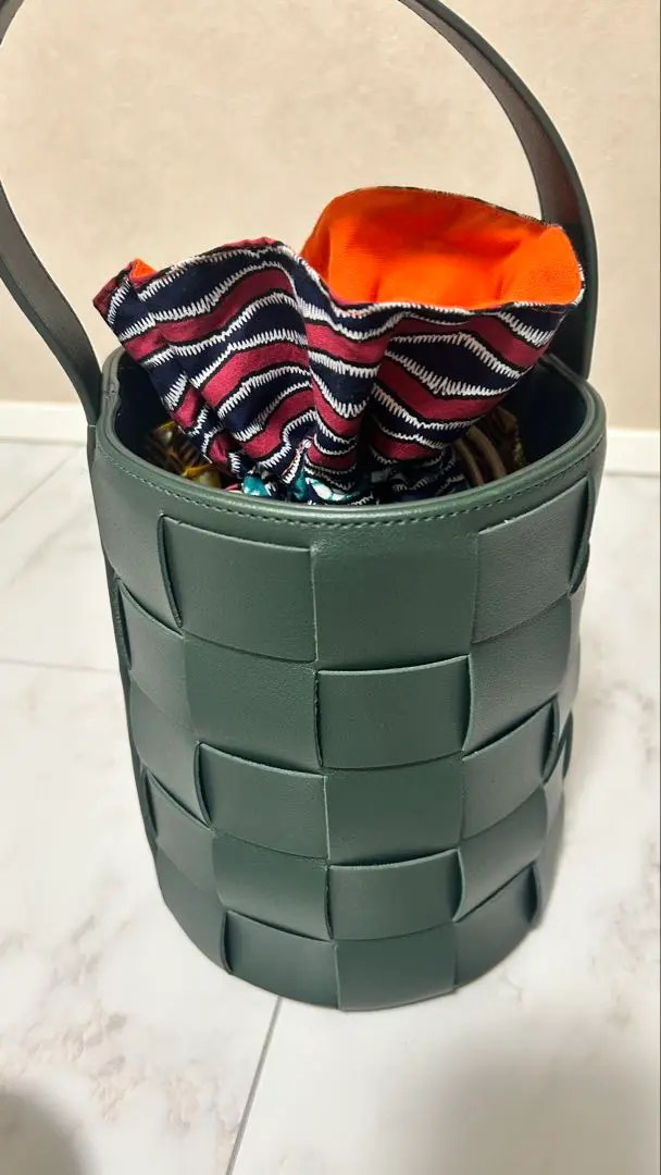 CLOUDYクラウディRibbon Handle Bag★A24335 2025年最新】クラウディクラウディ ハンドバッグの人気アイテム