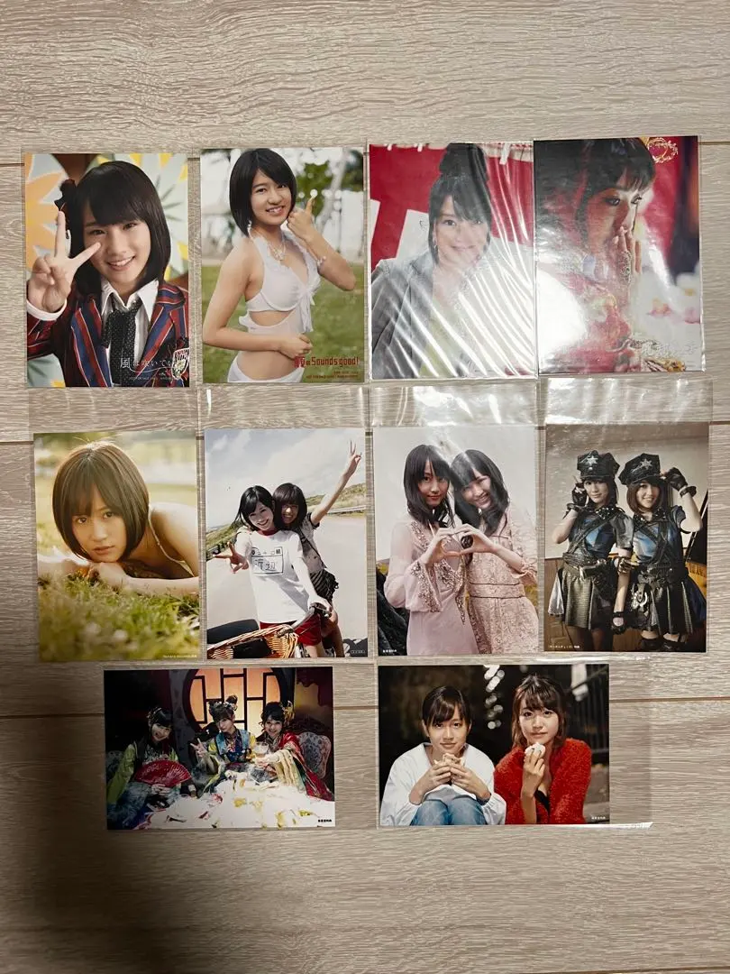 Thumbnail of AKB48 CD bonus photos (10-photo set)