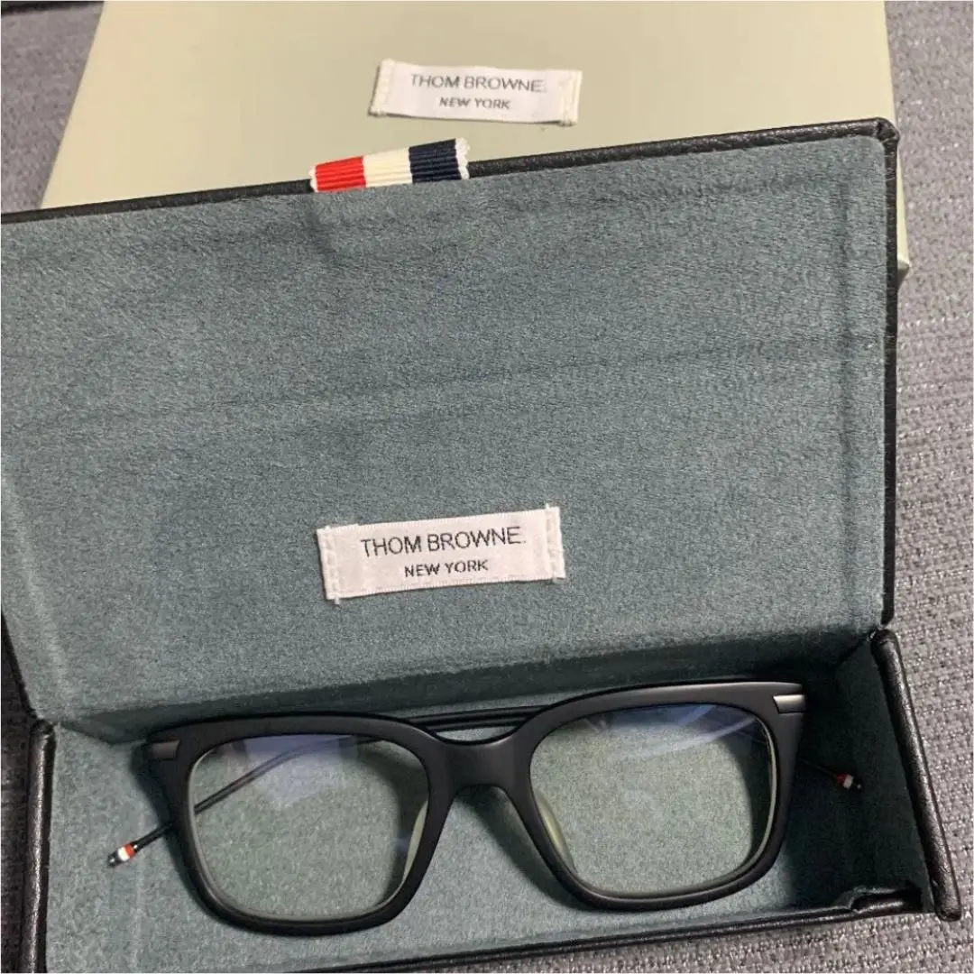 美品 トムブラウン TB-701-A スクエア ウェリントン サングラス 黒縁 TB-701 / Thom Browne トムブラウン メガネ取扱い店舗｜ 東京