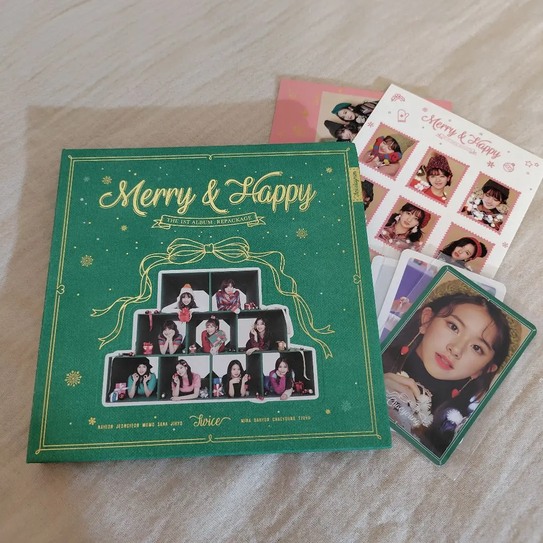 TWICE　チェヨン　トレカ　サノク　Merry&Happy Amazon.co.jp: twice チェヨン merry & happy サノク トレカ