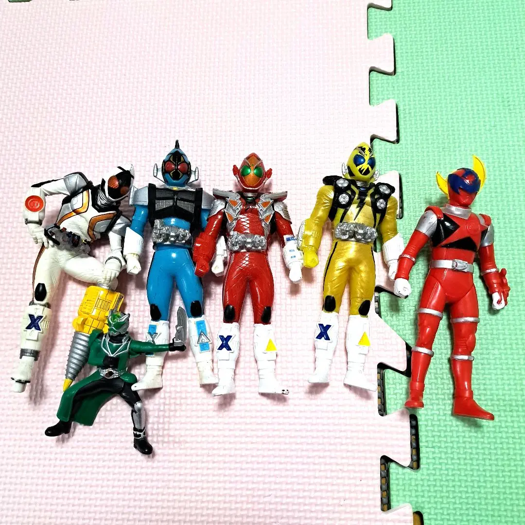 Thumbnail of Kamen Rider Fourze Figure 4-piece set + Bonus