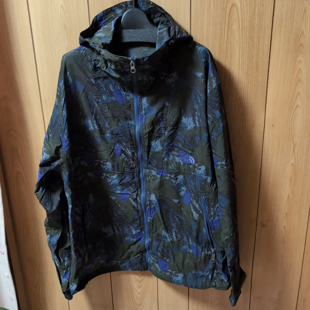 Thumbnail of The North Face nylon jacket, size L