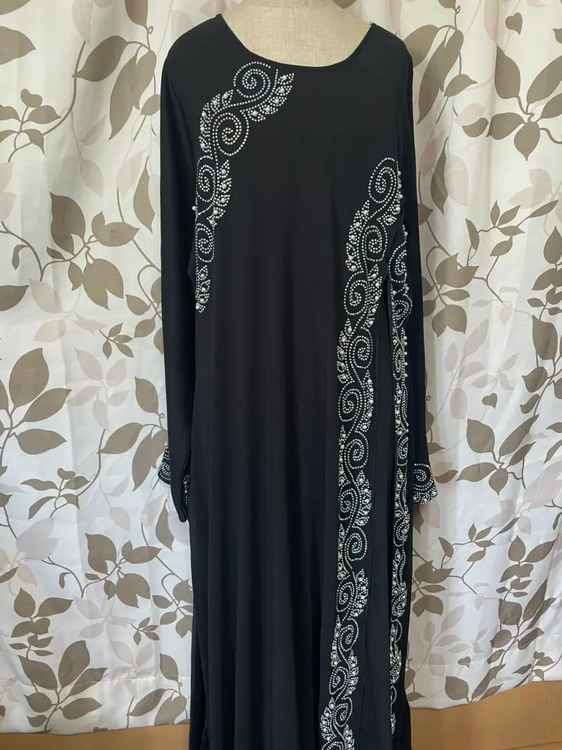 Thumbnail of Beaded embroidery, black, Dubai abaya