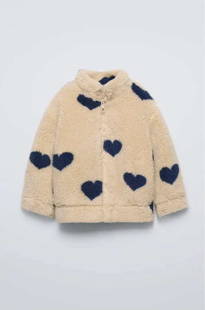 ささこ　ZARA ザラ　ハート柄ボアジャケット 6歳　 116cm ささこ様専用 ZARA ザラ ハート柄ボアジャケット 6歳 116cm
