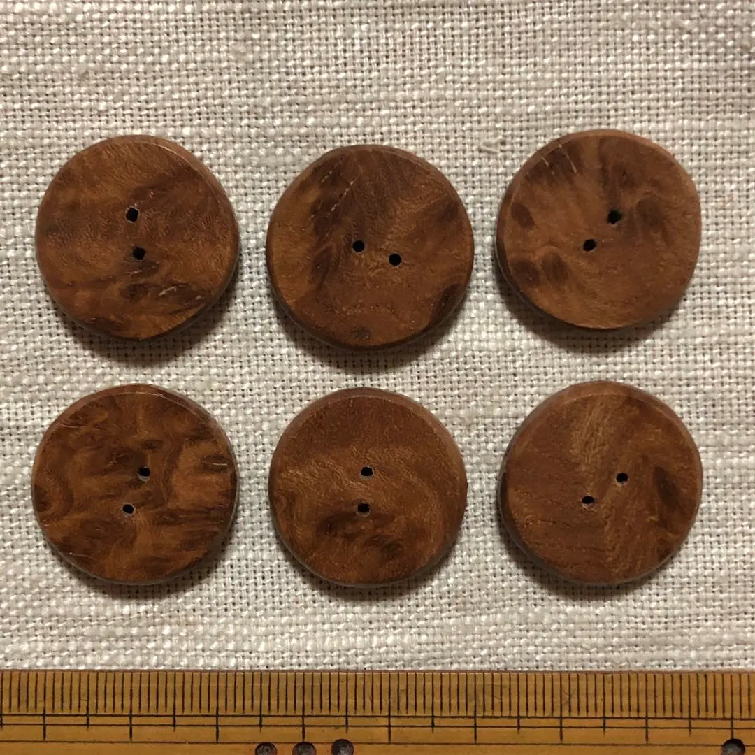 Thumbnail of Wooden Buttons, Knot Grain Round J (6 pieces)