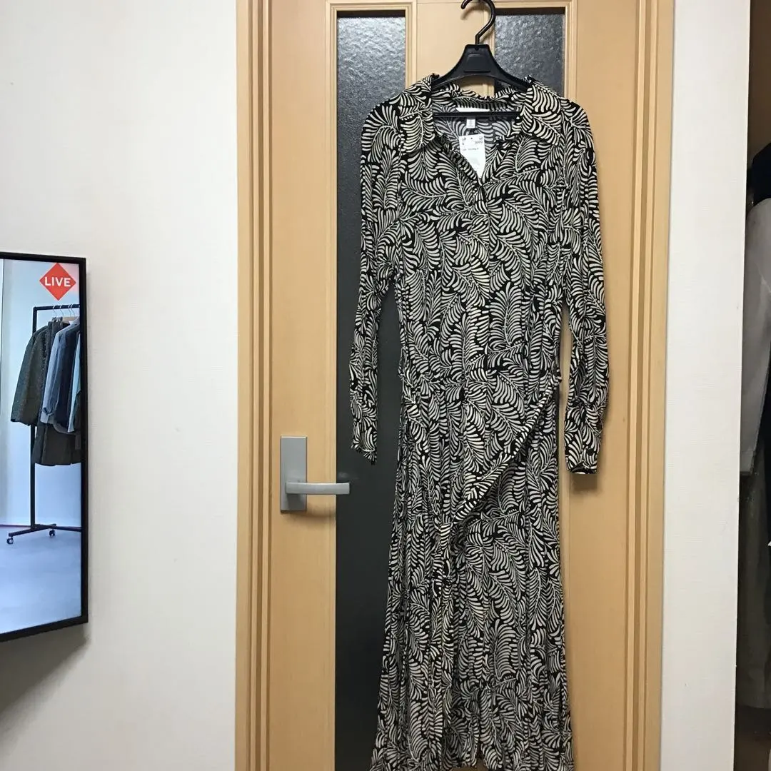 H&M 長版连衣裙 全新 尺寸L 的縮圖