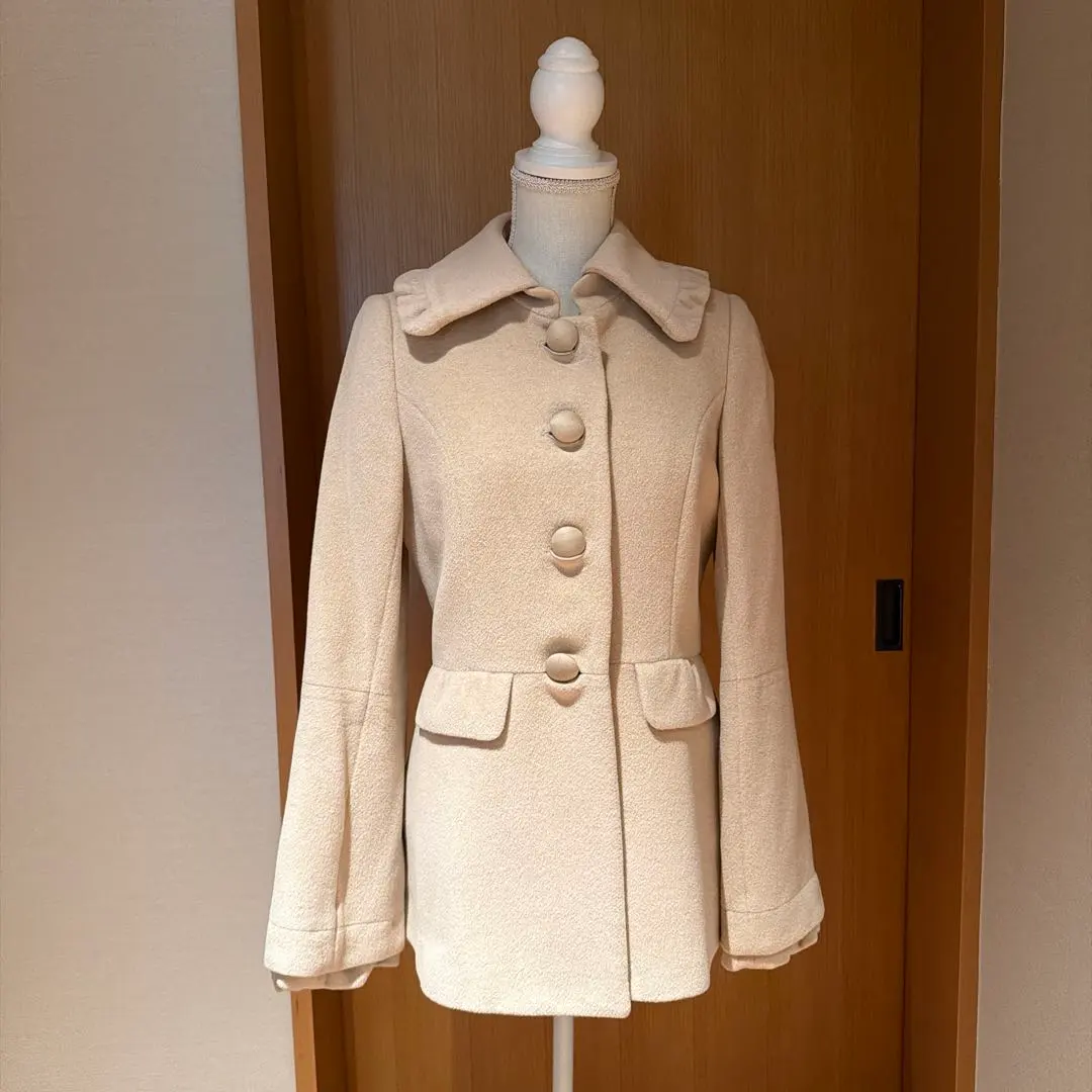 Thumbnail of TO BE CHIC coat