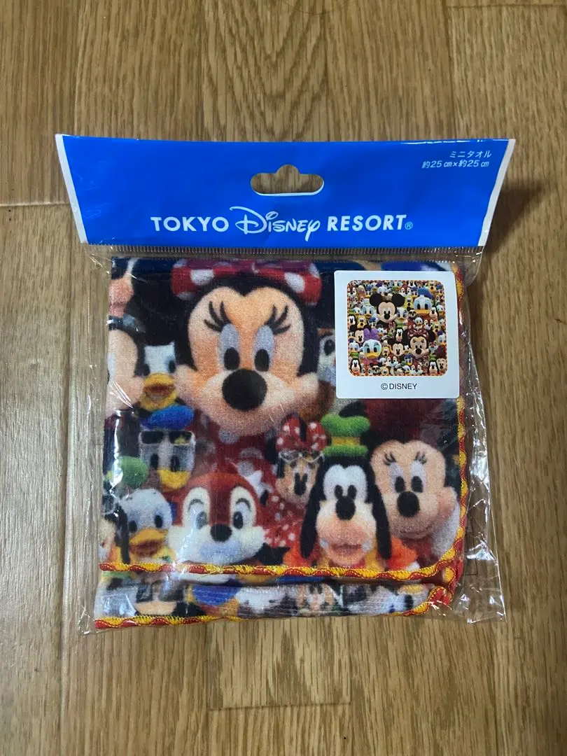 Thumbnail of Tokyo Disneyland handkerchief
