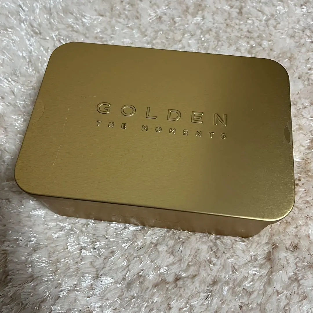 GOLDEN 展示会 jungkook グク クッキー缶&特典トレカ BTS Jungkook ジョングク GOLDEN 展示会 特典トレカ - メルカリ