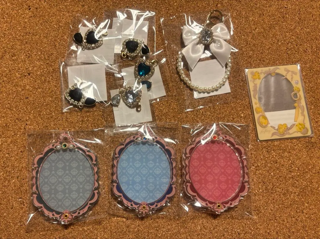 FUKUYA フクヤ apicolle ゴールドビジュー A賞 ホワイト apicolle #わたしの推しがいちばん ゴールドビジュー
