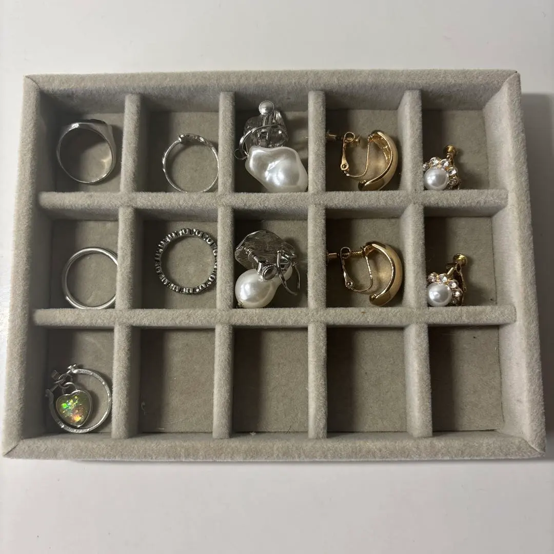 戒指耳環套裝 的縮圖