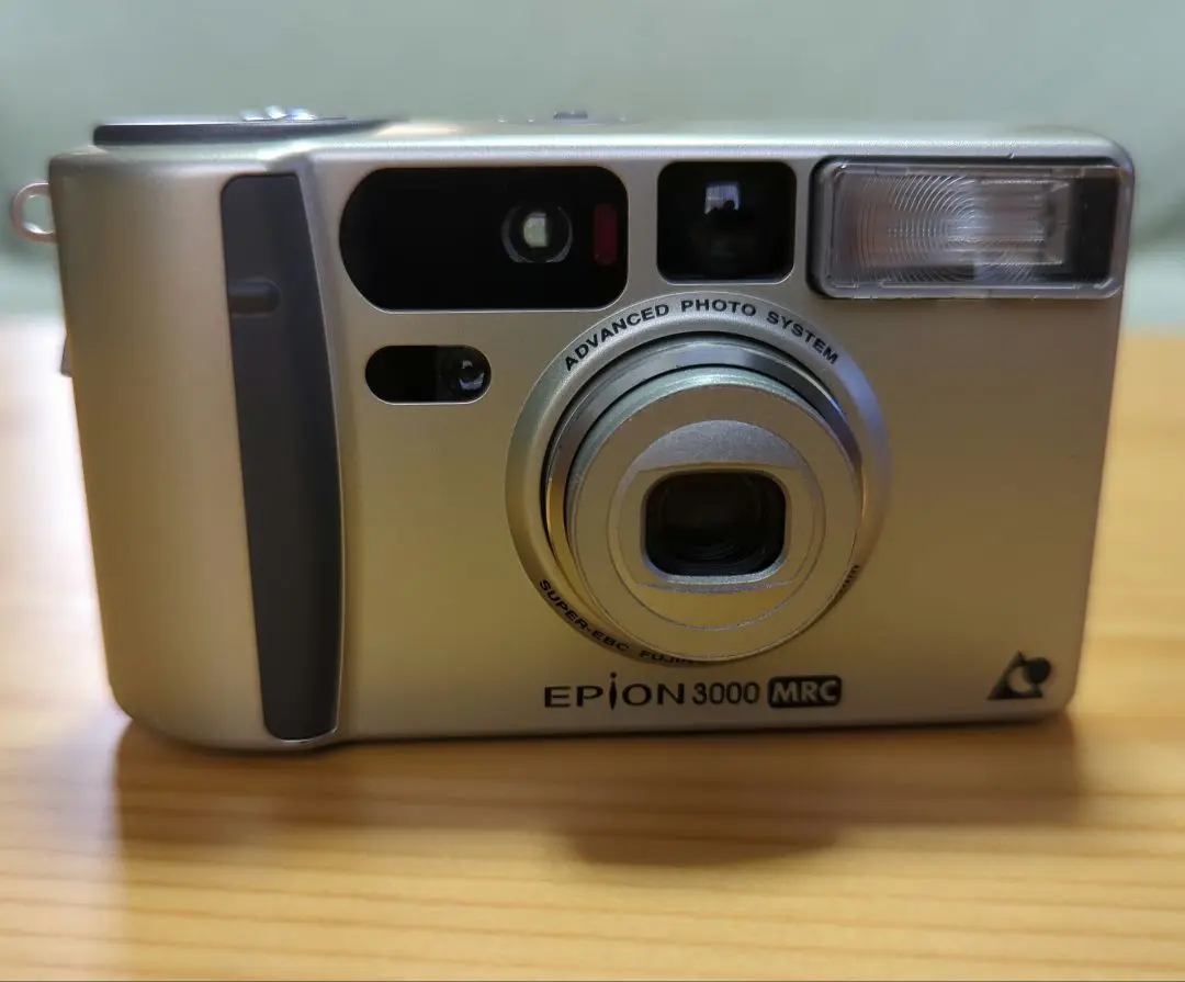 フジフィルム　EPION 3000　中古　R00492 EXC+++ FUJIFILM EPION 3000 MRC APS Film Camera From Japan