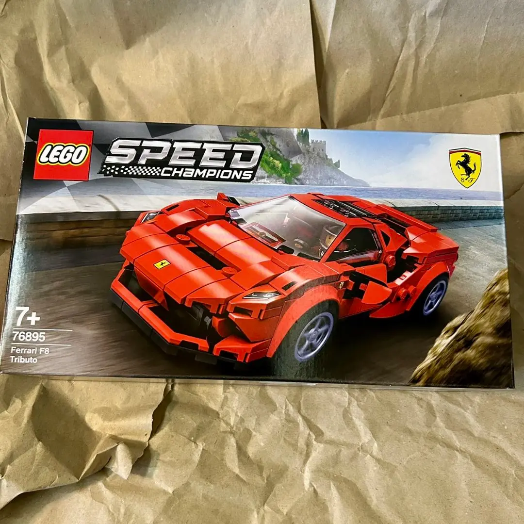非売品！未使用！フェラーリ F 8 スパイダー ミニカー 送料無料 1/43 フェラーリ F8 スパイダー ミニカー Look Smart