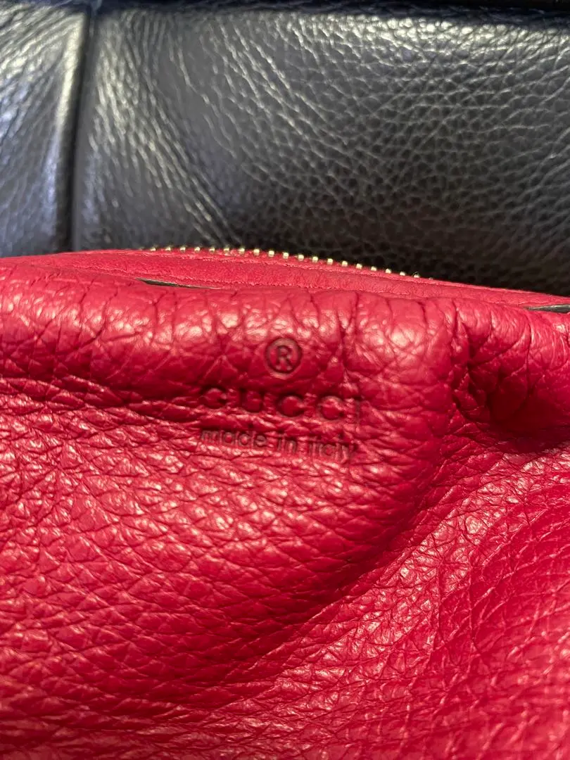 GUCCI レッド キルティング ポーチ GUCCI レッド キルティング ポーチ