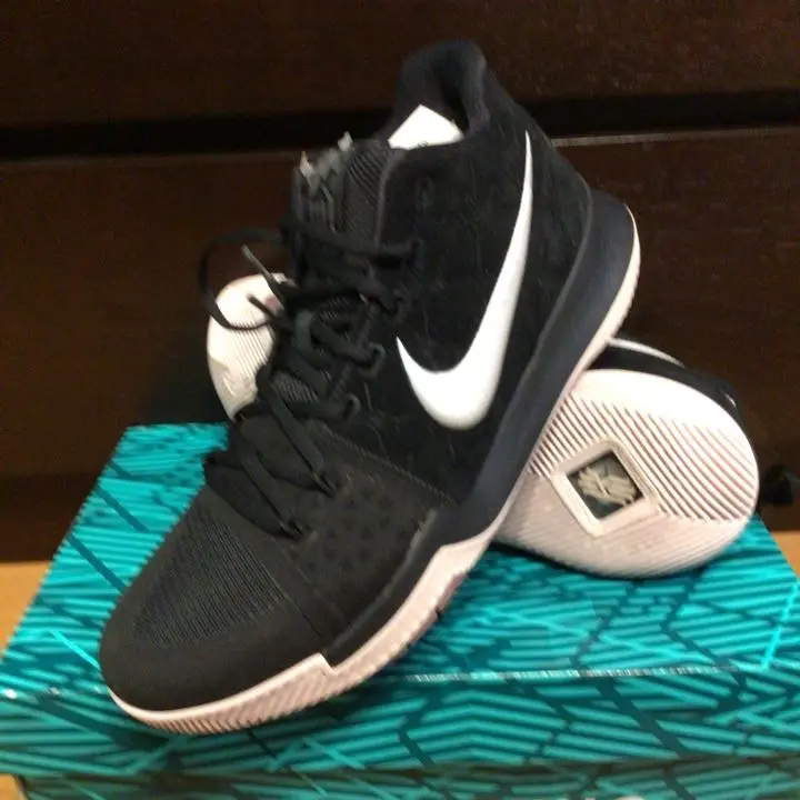 NIKE KYRIE 3 EP ナイキ カイリー3 バッシュ 29 - メルカリ