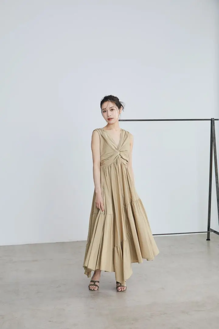 Irregular hem twist Dress – L'AUBE BLANC