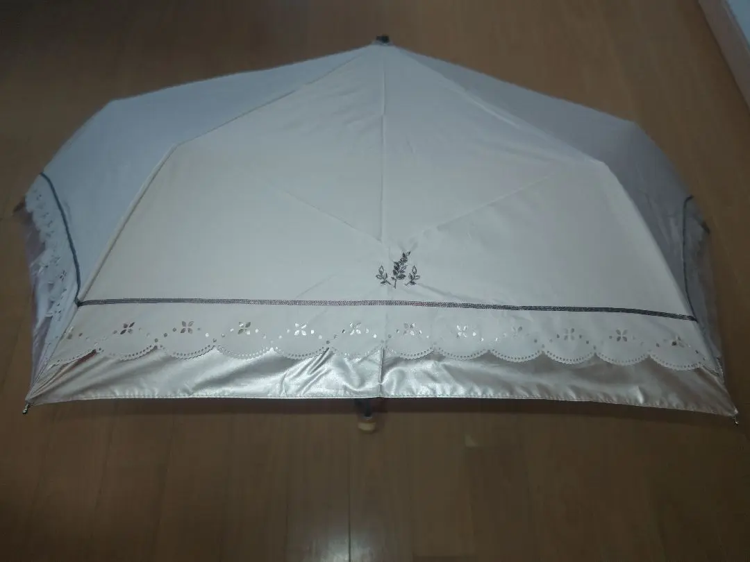 く*プ様 セリーヌ✕ノエビアノエビア化粧品　ノベルティ長傘 2025年最新】ノエビア傘の人気アイテム - メルカリ