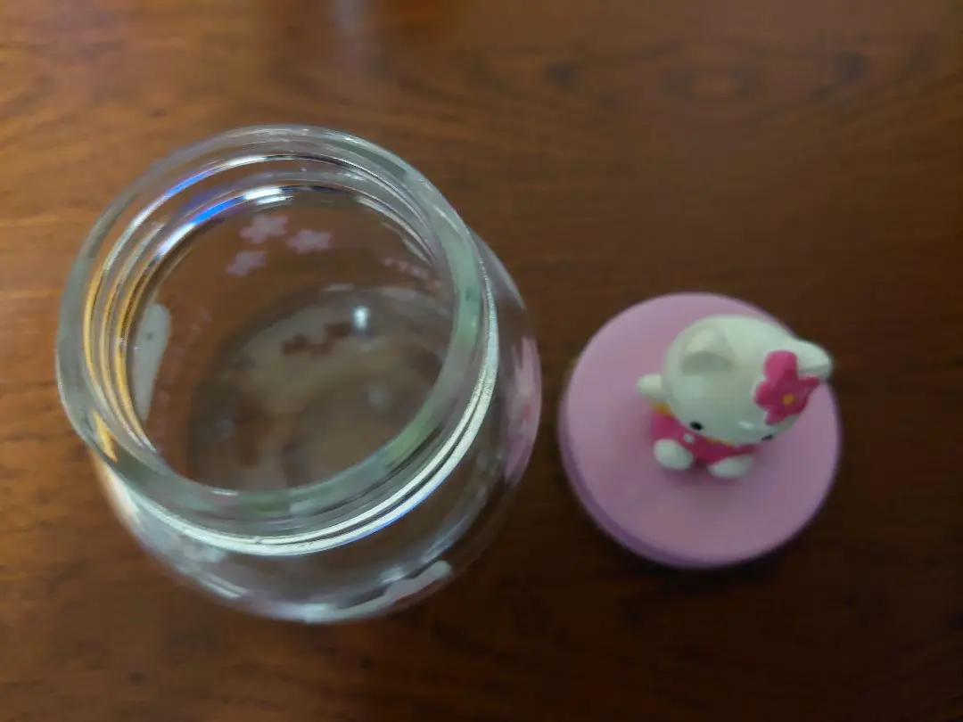 ハローキティ 空き瓶 2個セット　2001年　ハイビスカス 2025年最新】HELLO KITTY 空き瓶の人気アイテム - メルカリ