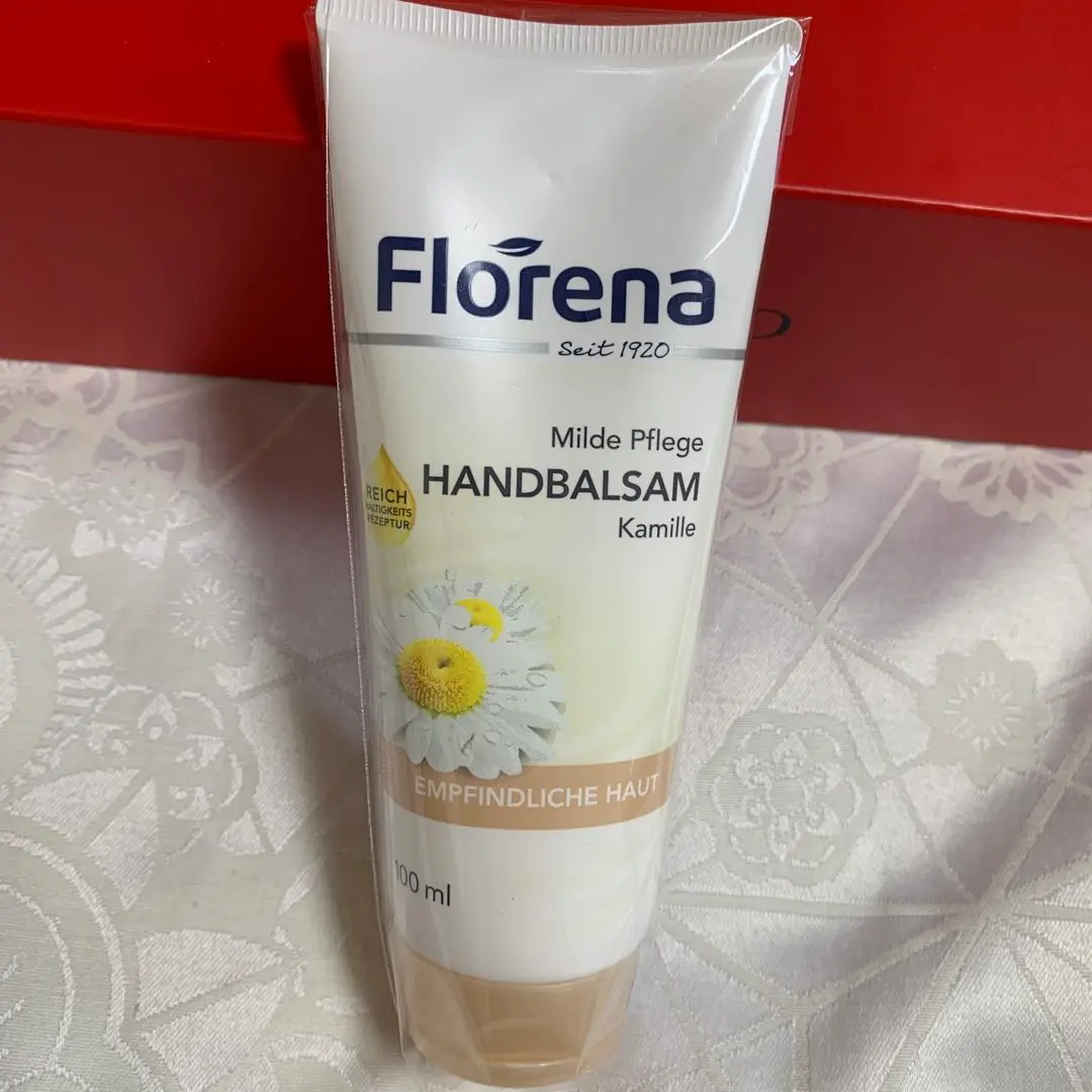 Florena フロレナ　ハンドクリームカモミール 100ml Amazon.co.jp: フロレナ ハンドクリーム CA カモミール 100ml