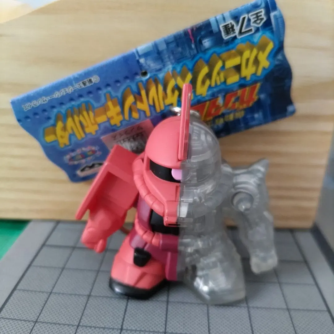 2025年最新】ガンダム メカニックスケルトンキーホルダー