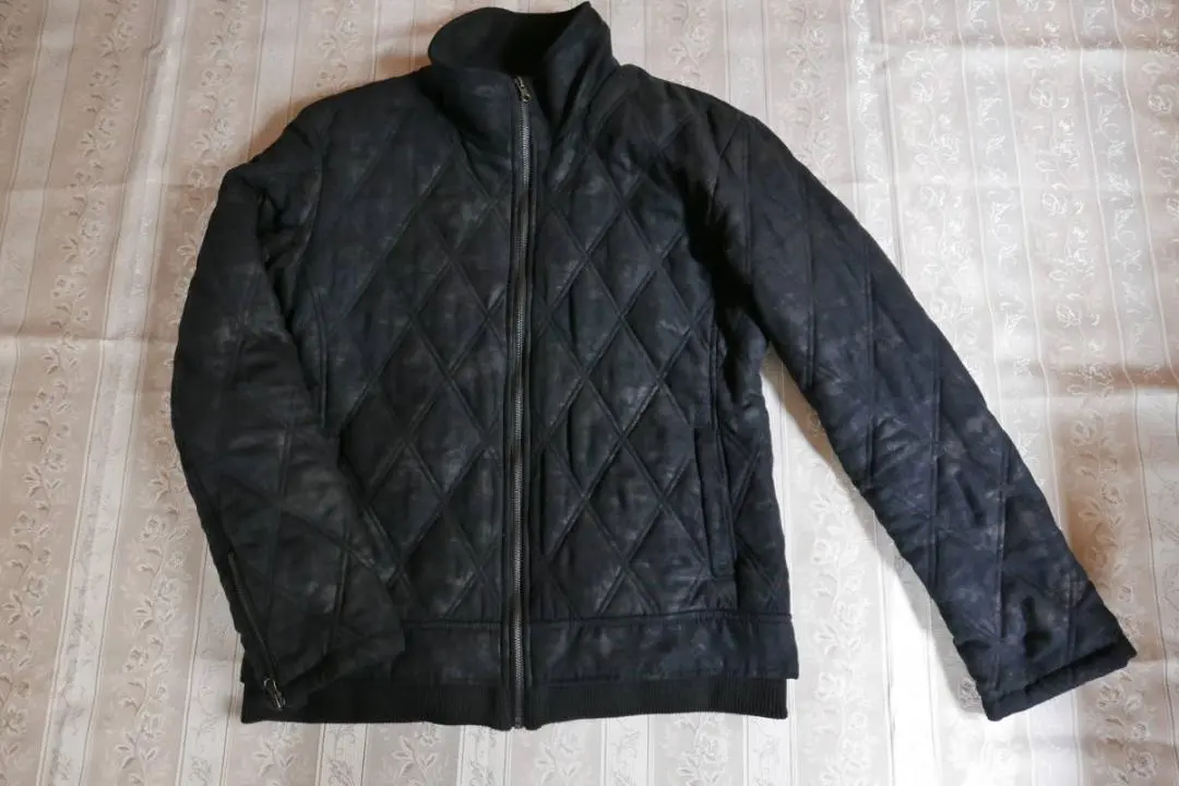 黑色騎士風格絎縫夾克 迷彩 的縮圖