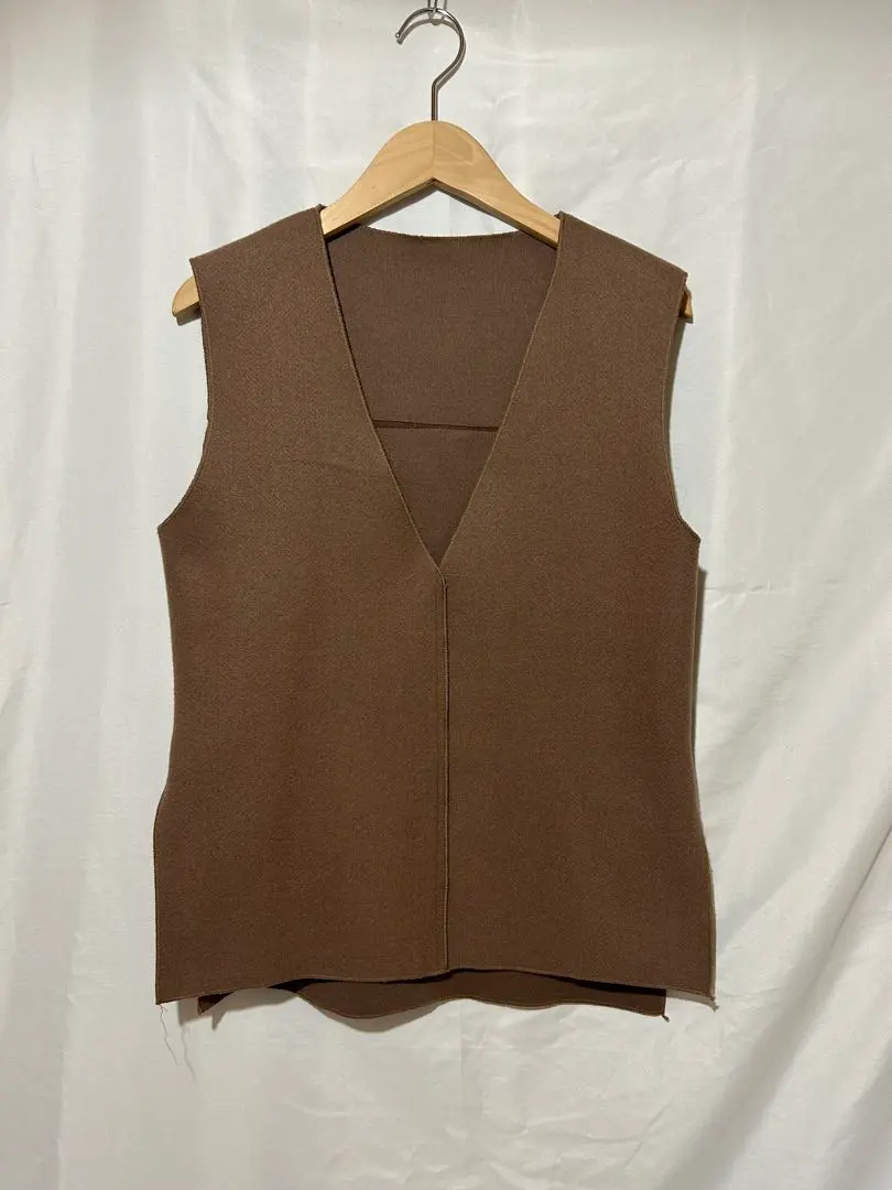 Thumbnail of Brown V-neck vest