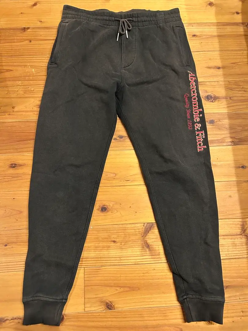 Abercrombie & Fitch 慢跑褲 黑色 的縮圖