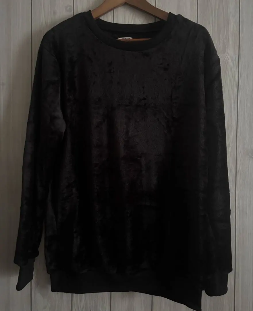 Thumbnail of Warm and cozy men's top - Black