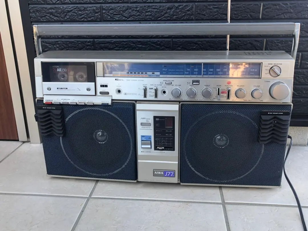 AIWA CS-J77 カセットレコーダー　ジャンク品 昭和レトロ AIWA CS-J77 大型ラジカセ アイワ 日本製 japan
