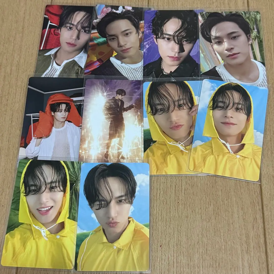 Thumbnail of SEVENTEEN Mingyu trading card