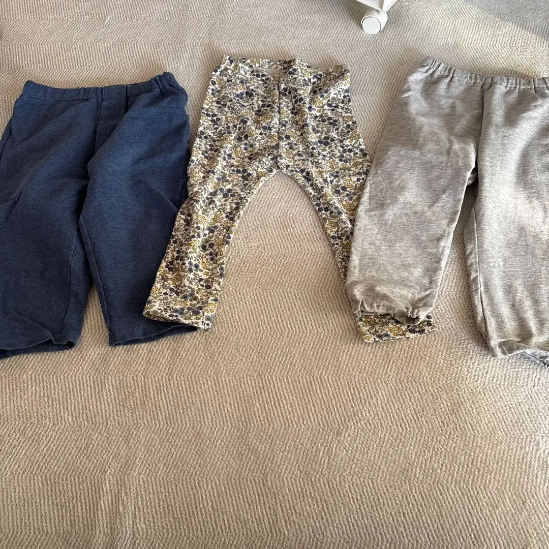 Thumbnail of Uniqlo baby clothes, set of 3: pants (navy), floral (gray)