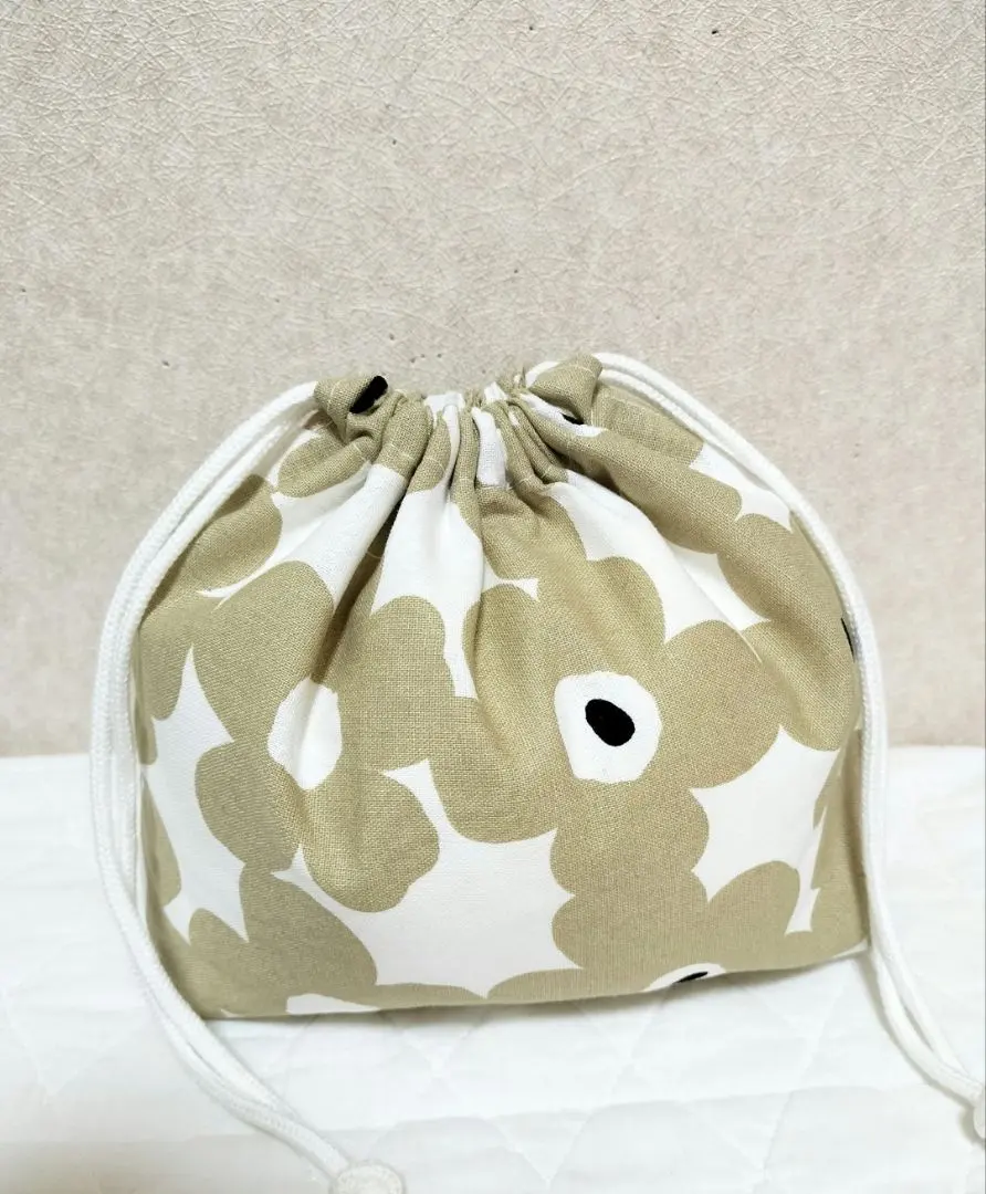 Thumbnail of Handmade floral lunch bag