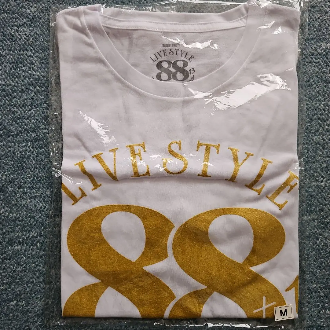 安室ちゃん LIVESTYLE 88 新品 Mサイズ 2025年最新】安室奈美恵 tシャツ 88の人気アイテム - メルカリ