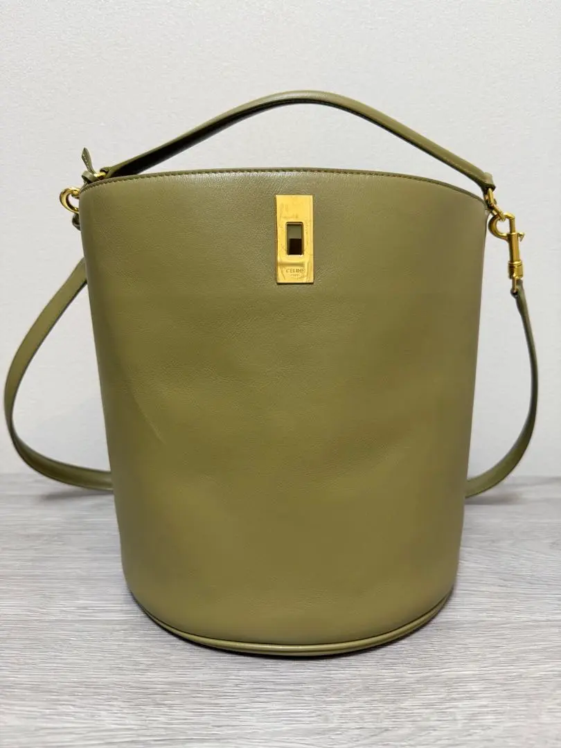 2025年最新】celine 16 セーズ バケットの人気アイテム - メルカリ