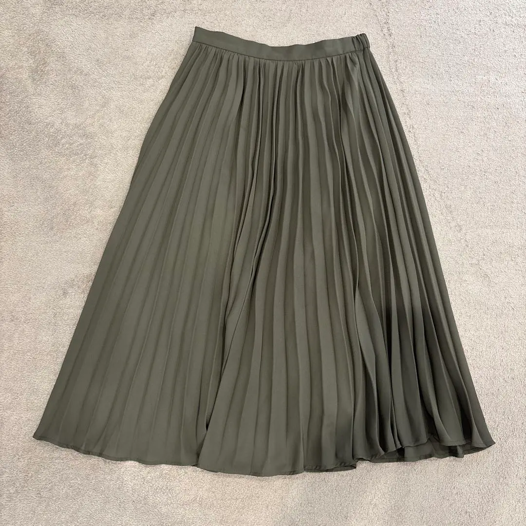 Thumbnail of Pleated skirt