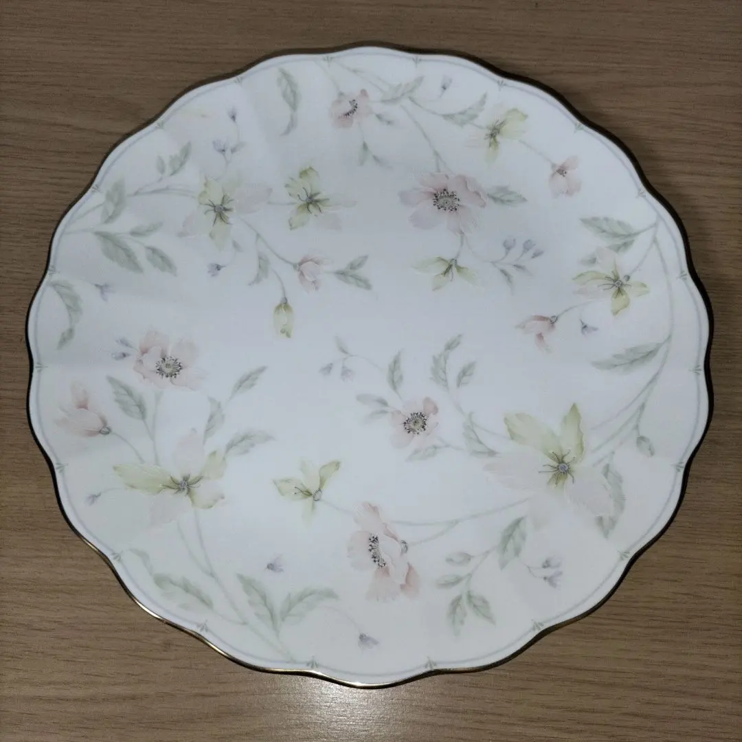 Thumbnail of Narumi Floral Plate 27cm