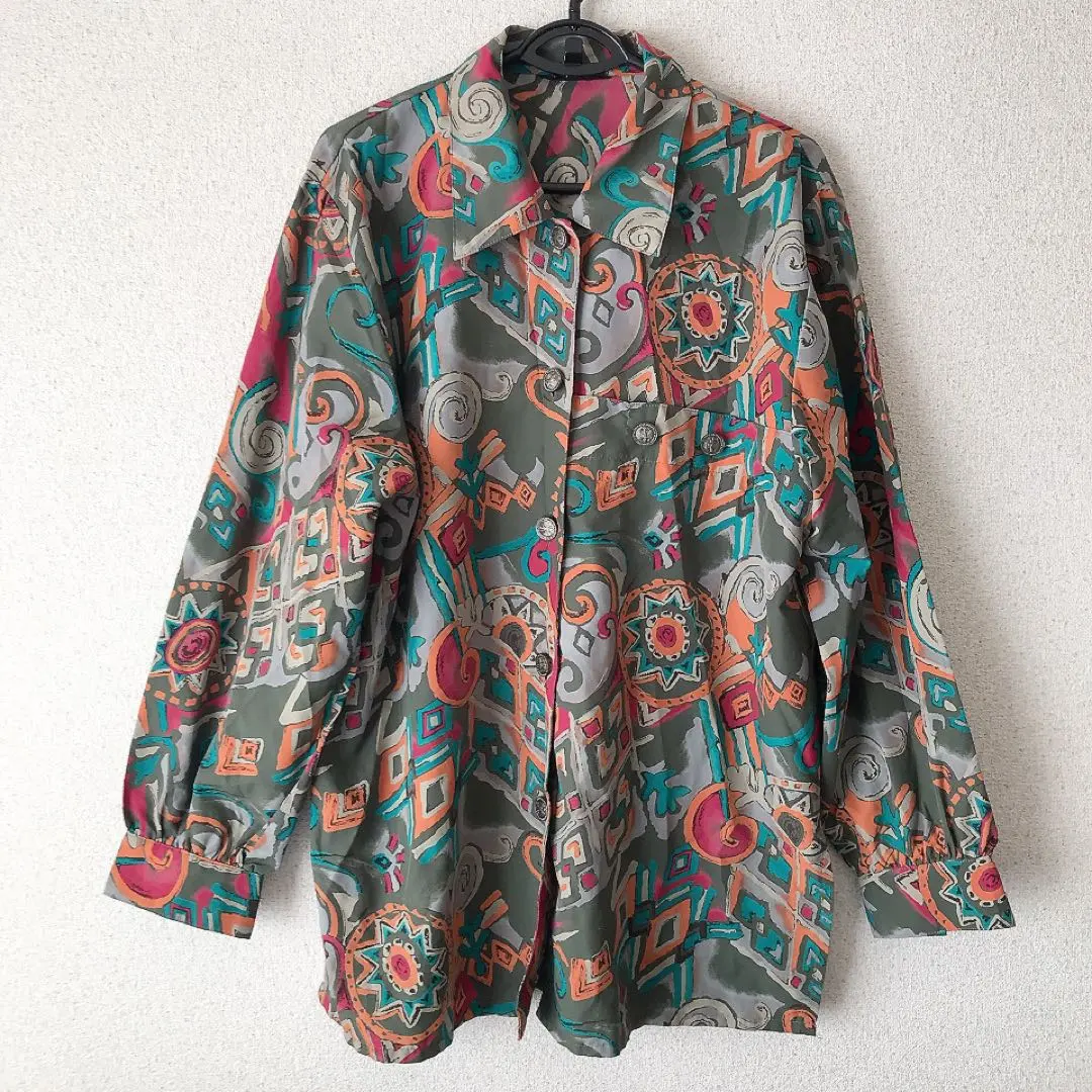 Thumbnail of Vintage Used Clothing Unique Genderless Patterned Shirt Long Sleeve Khaki Geometric