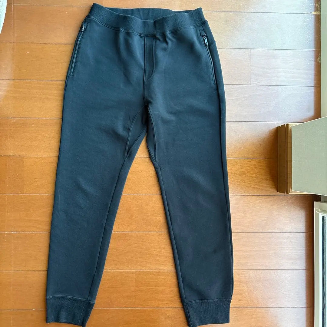 UNIQLO 輕便運動長褲 150 的縮圖