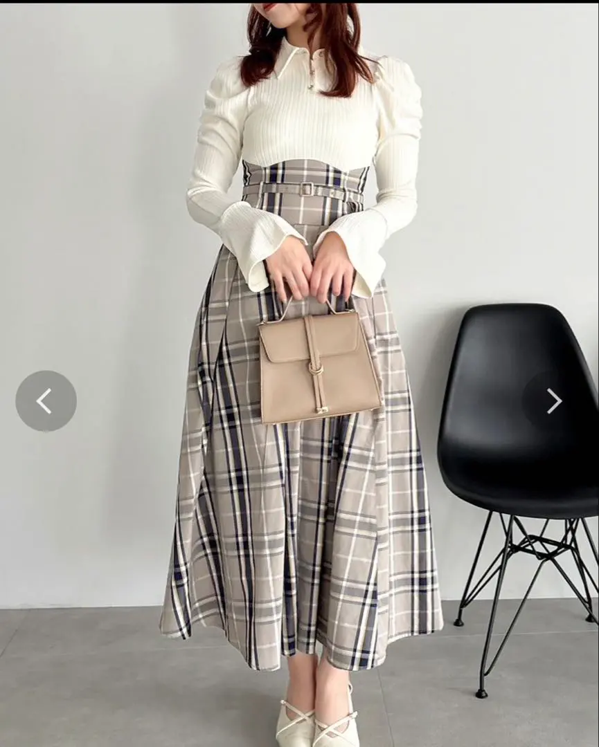 附照片【dazzlin】襯衫領口束腰打褶洋裝 的縮圖