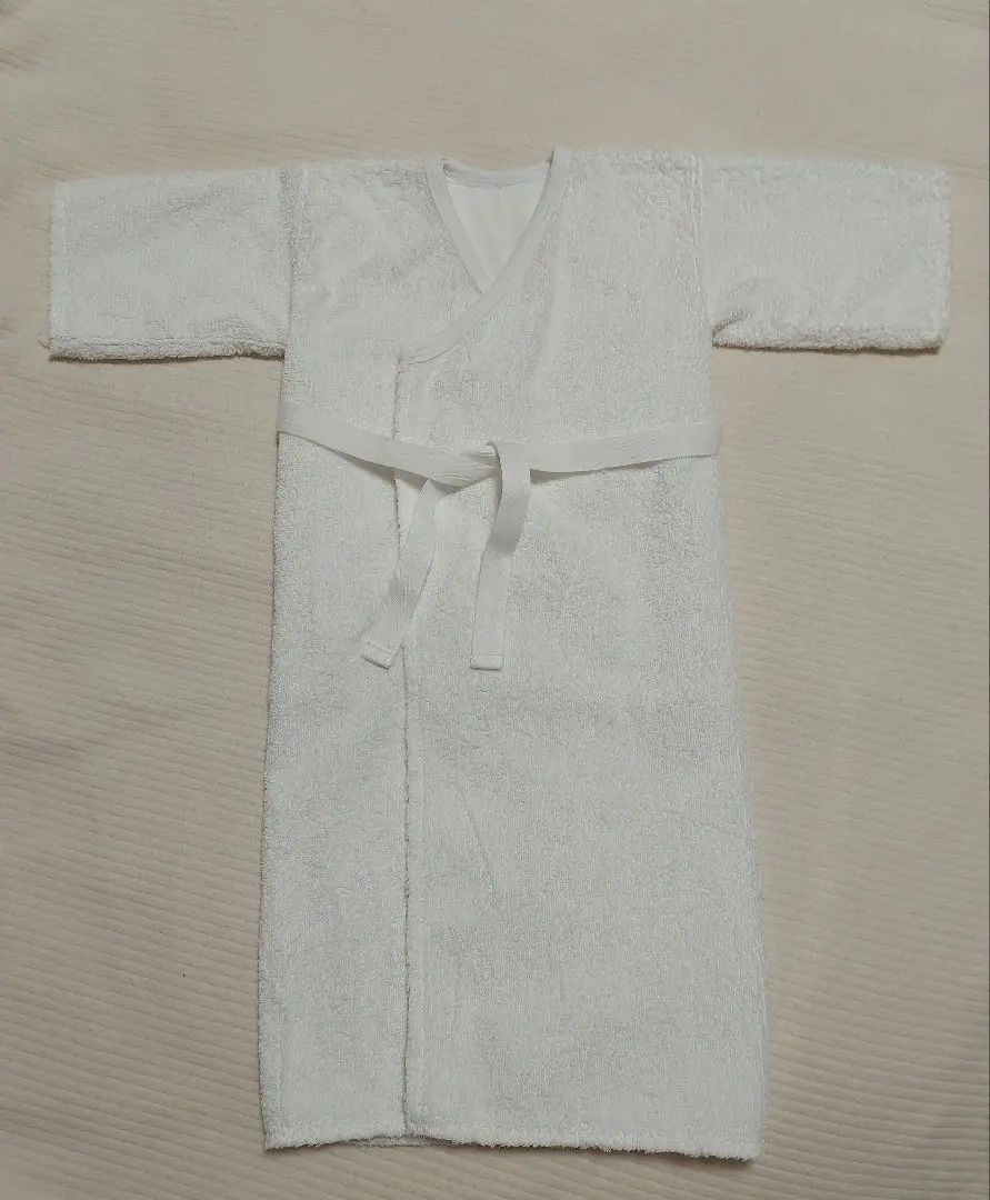 愛育病院新生児ガウン3点セット