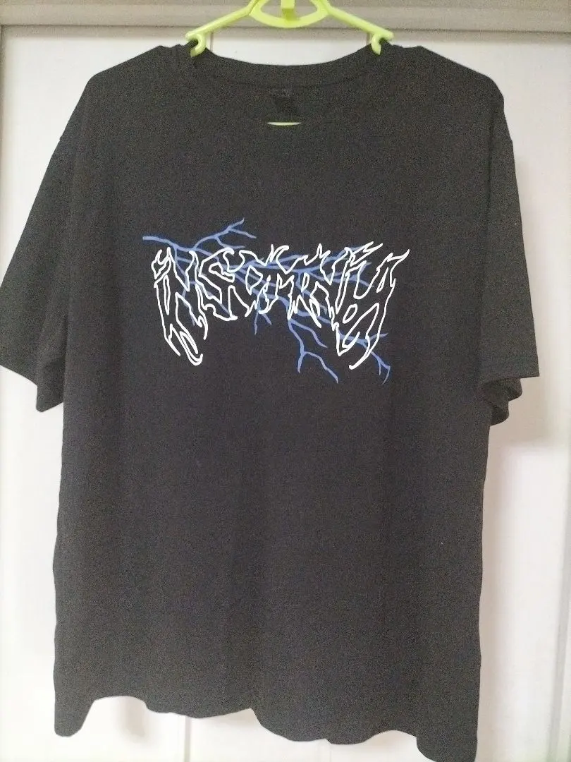 Thumbnail of ROMWE Black Graphic Tee L