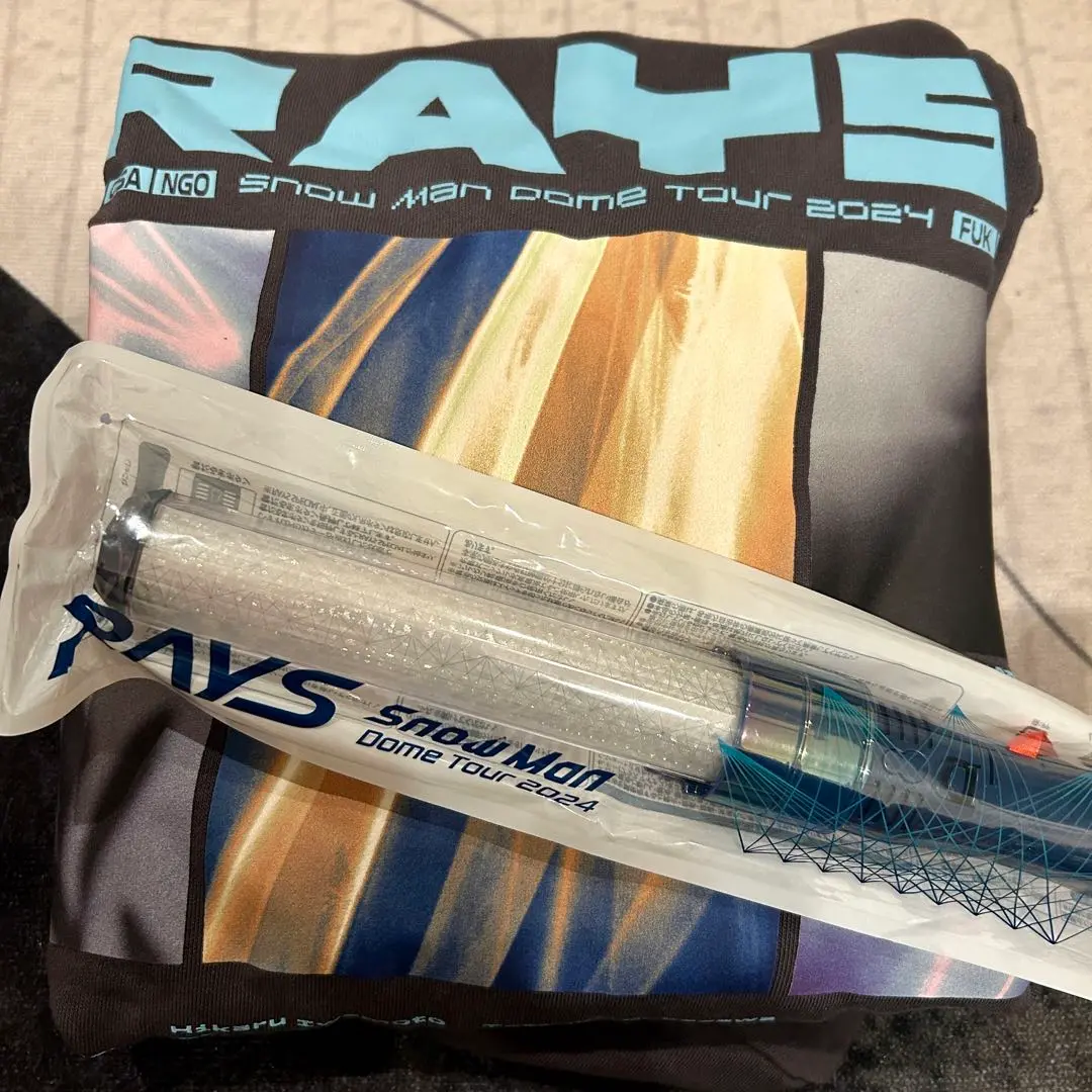  Man - パーカーペンライト RAYS Man 新品未開封 新品 SnowMan RAYS ペンライト パーカー 2点 グッズ スノーマン