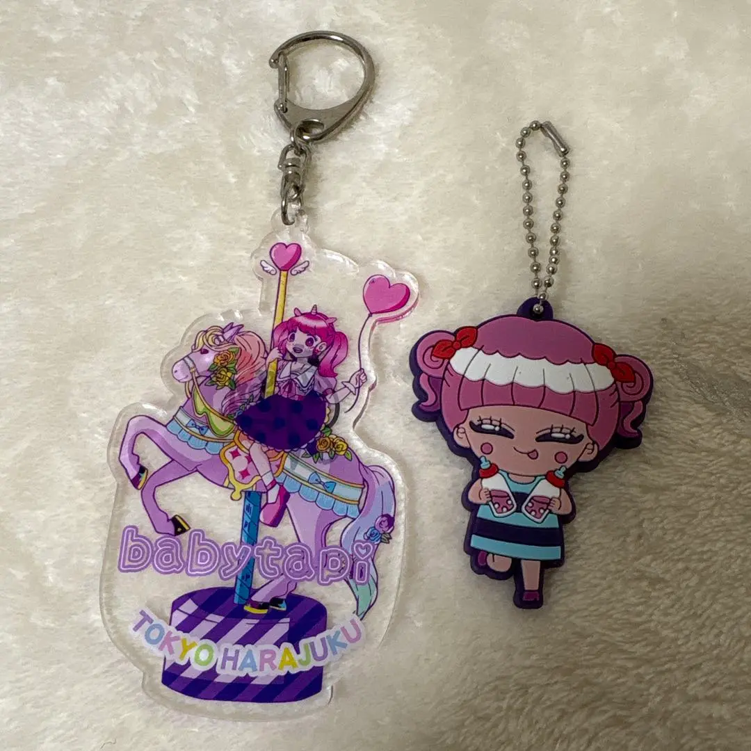 ベビタピハンドタオル、アクリルキーホルダー ベビタピハンドタオル、アクリルキーホルダー