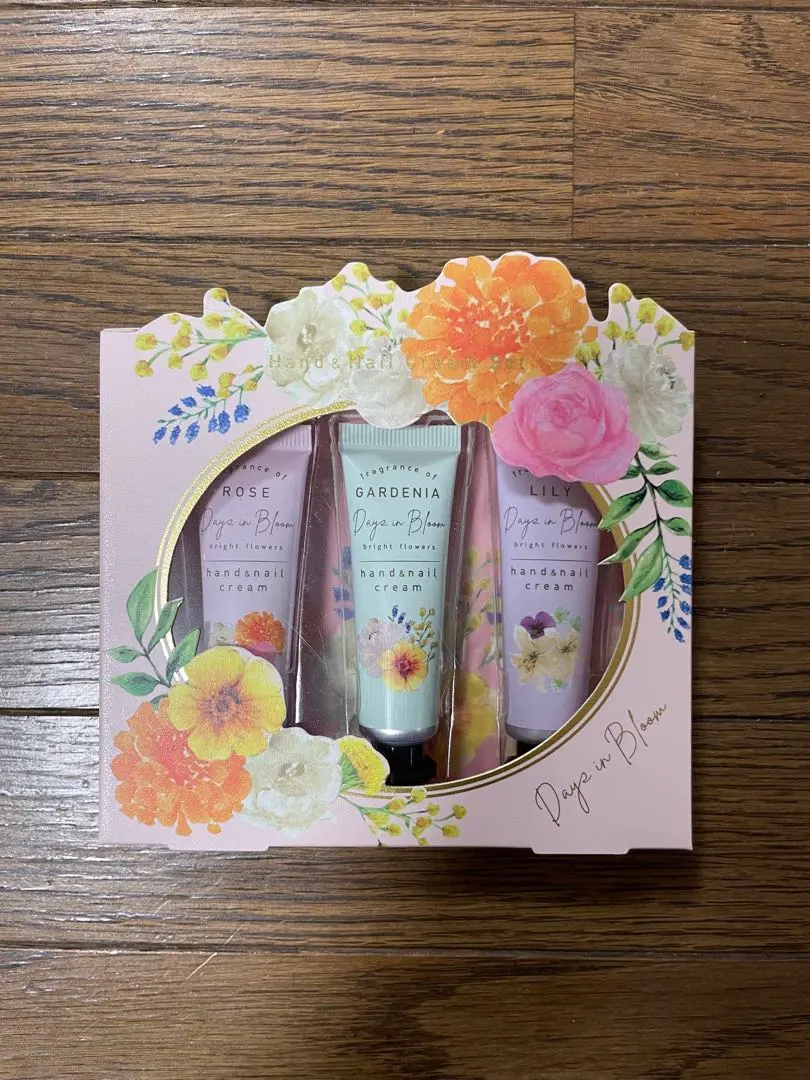 Thumbnail of Days in Bloom Bright Flowers Hand & Nail Cream Set