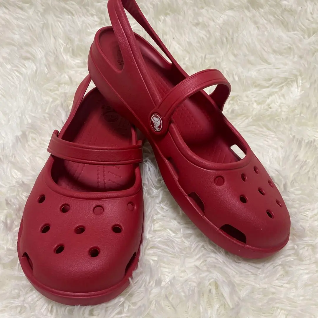 【お値下げ】crocs クロックス サンダル シャイナ w8 美品！ crocs w8約24cm シャイナ メリージェーン クロックス レディース