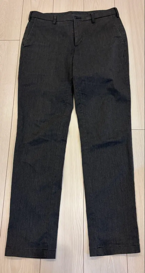 Thumbnail of UNIQLO Men's Smart Ankle Pants, Waist 82cm